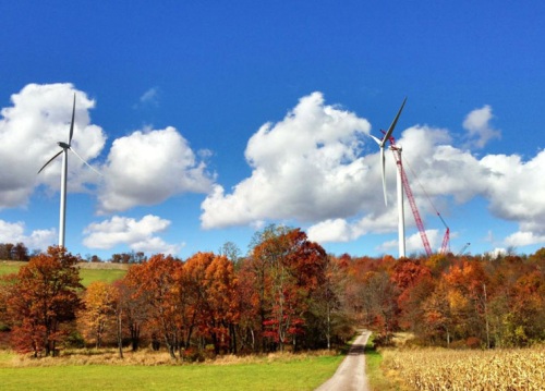 EverPower’s Twin Ridges Wind Farm is located in southwestern Pennsylvania in Somerset County on Big and Little Savage Mountain and is the second largest wind farm in Pennsylvania with a nameplate capacity of 139.4 mw from 68 - 2.05 megawatt REpower wind turbines.