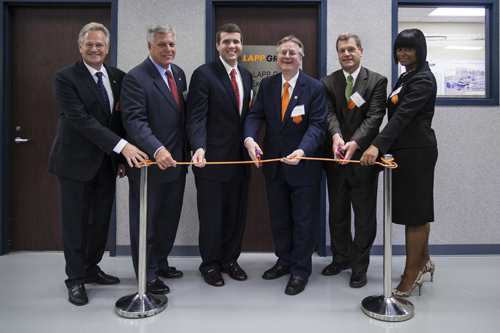 Left to right: Siegbert Lapp (Managing Board R & D, Technology, Production, Lapp Holding AG), Senator Gerald Allen (Alabama State Senate), Tuscaloosa Mayor Walt Maddox, Andreas Lapp (Chairman of the Board, Lapp Holding AG), Steve Fair (Dean of Technical Education, Shelton State Community College), Joan Davis (Interim President, Shelton State Community College)