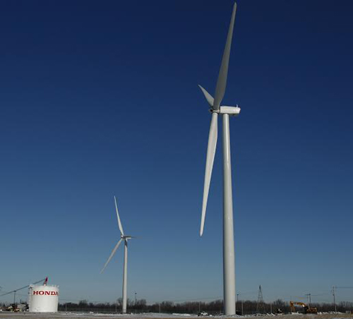 The two wind turbines at Honda’s transmission plant in Russells Point, OH – near Columbus – are expected to deliver 10 % of the facility’s electricity.