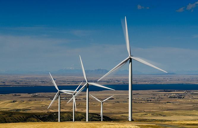 Advanced energy storage could be another huge key to making renewable energy more functional, and one example is just being developed in several cooperating states in the West.