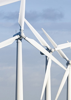 To meet the requirements of OEMs, the lubricant specialists at Evonik have developed Formulation 8175 – NUFLUX™ technology, a synthetic wind turbine gear oil for use in a wide range of gearbox systems.