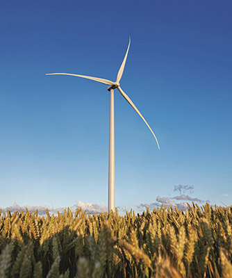 The 130-m rotor diameter and electrical generating capacity of 3.3 MW make the SWT-3.3-130 ideal for sites with moderate to low wind speeds.