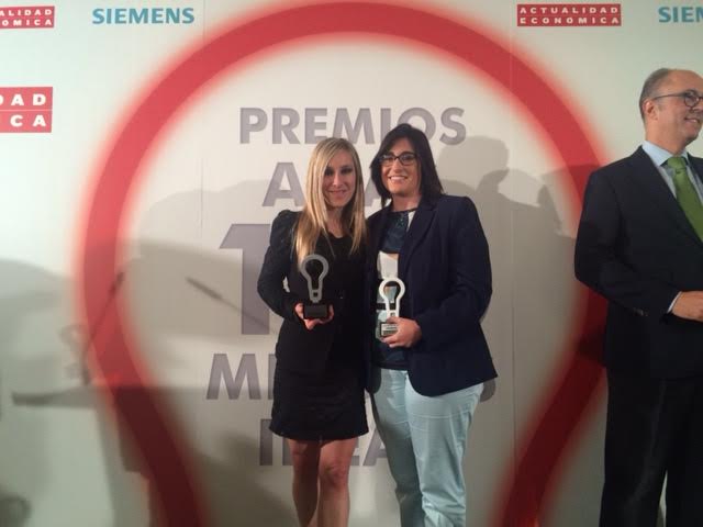 Gamesa engineers Maria Yoldi and Olatz Garcia collected the award at a recent ceremony honoring Gamesa as