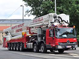 Bronto Skylift manufacturers high lift equipment, like this, that makes for safer wind turbine service.