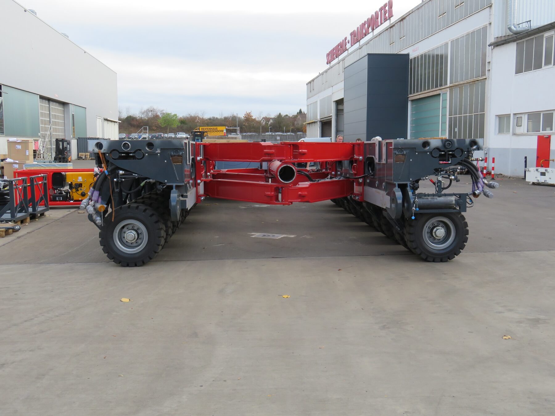 mammoet 1 side view