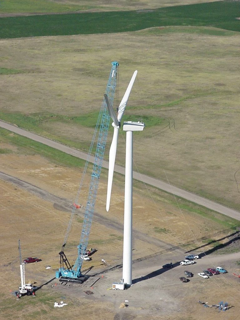 When building a new wind farm, some of the most challenging issues occur in the early planning and construction stages. New developers should spend time on research and due diligence before committing to their first wind project. (Photo credit: Joy Powers)