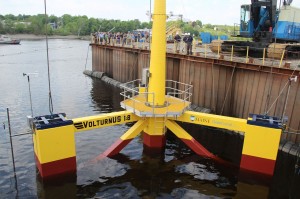 he U.Maine design for a floating turbine platform uses composites instead of steel for floats and an unusual tower to support the turbine. The turbine was launched into the Penobscot River at Cianbro in Brewer Maine.