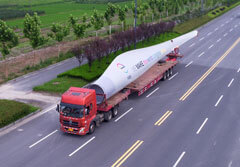 In collaboration with partners, Covestro recently created the first ever large polyurethane rotor blade in China. It is 37.5 meters long and dimensioned for an output of 1.5 MW. This provides important evidence that the resin is suitable for industrial production