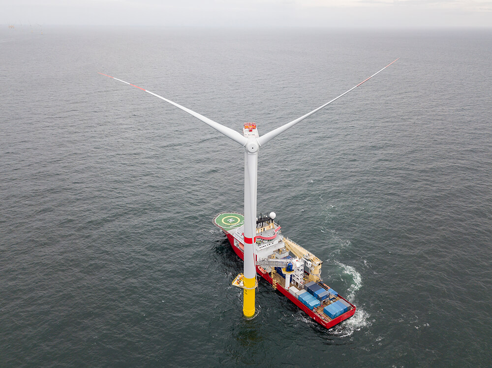 Offshore wind construction