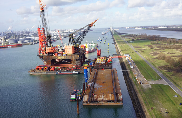 Underwater noise is a big concern when installing offshore wind farms so Netherlands-based Fistuca have been working to reduce construction noise pollution with its unique BLUE Piling technology. The noise technical and engineering experts at Lloyd’s Register are supporting BLUE development by advancing the prototype to commercial reality.