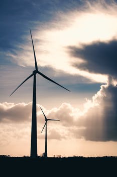 Chinese operators remain the leaders of the global wind asset market, according to new research from Wood Mackenzie Power & Renewables. In fact, 63% of capacity additions in 2017 were owned by 11 Chinese companies.